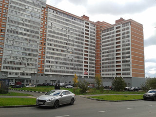 4-5-комнатная квартира,  метро Молодежная.